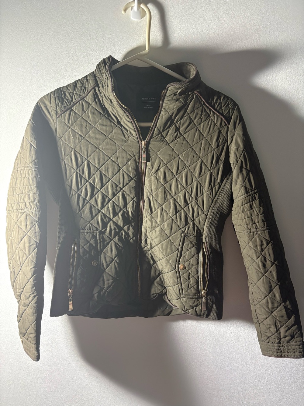 Active USA Olive Diamond Quilted Jacket Women’s Small Zip Front